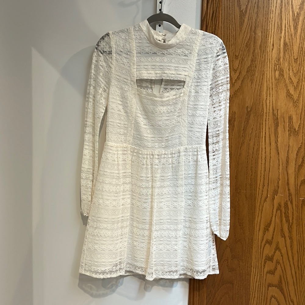 BCBGENERATION
White lace dress, size 12, new with tag